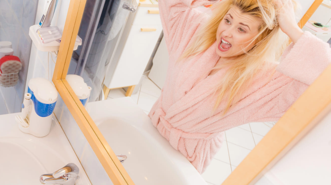 Jak navrátit zdraví vlasům vysušeným od slunce?